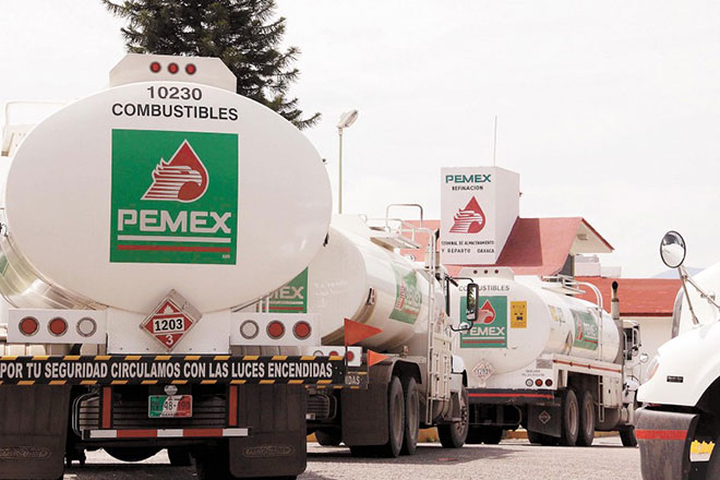 8. Petroleos Mexicanos (Pemex) với năng lực sản xuất 3,6 triệu thùng dầu/ngày. Đầu thế kỷ 20, các công ty dầu khí Anh và Mỹ tiến hành khai thác dầu tại Mexico. Chính phủ nước này thấy được tiềm năng của ngành công nghiệp này nên đã tiến hành quốc hữu hoá nhiều công ty dầu khí và cho ra đời tập đoàn Pemex. Ngày nay, Pemex trở thành một trong những tập đoàn năng lượng lớn nhất thế giới